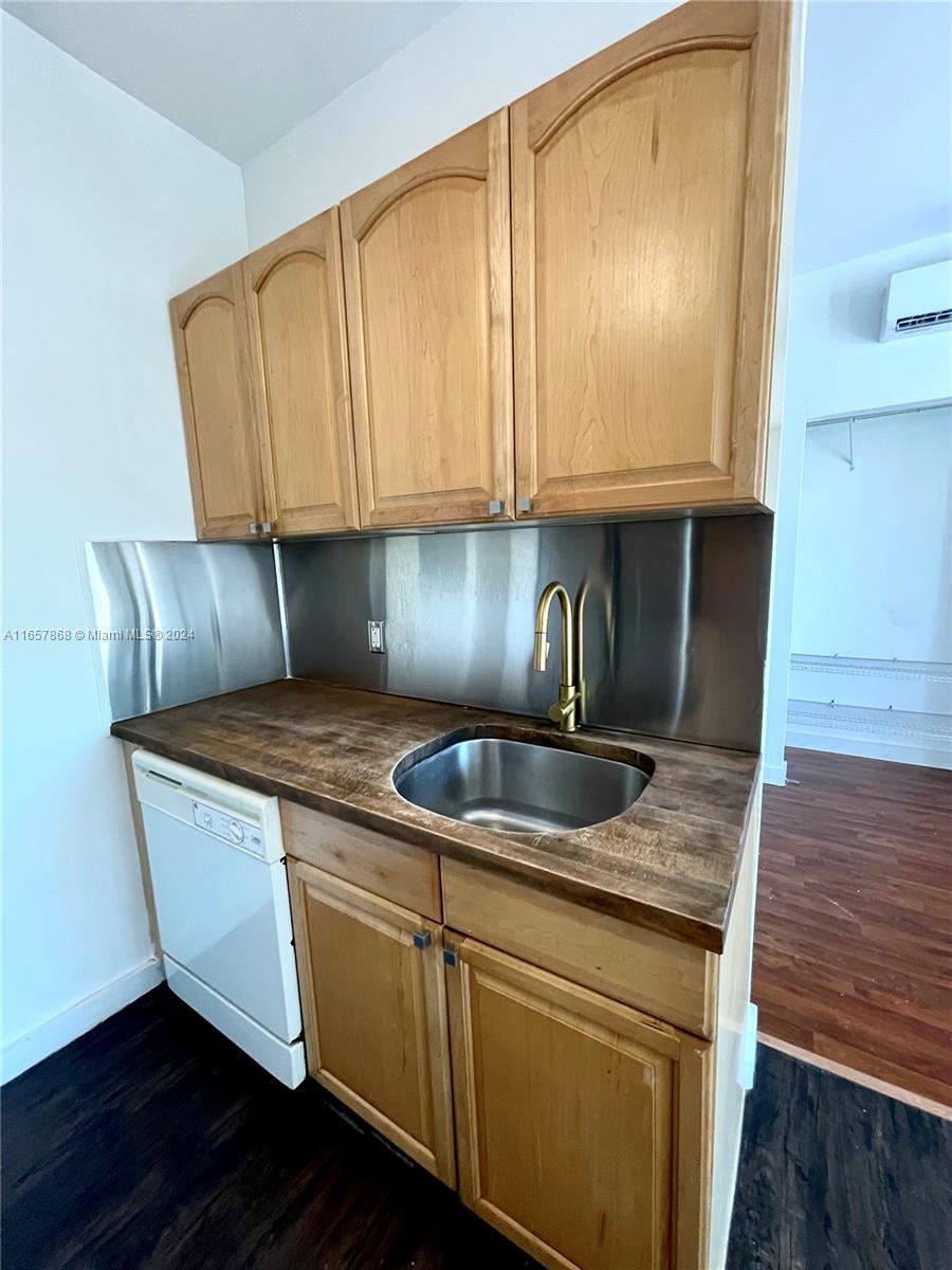 4035 N Meridian Ave # 104