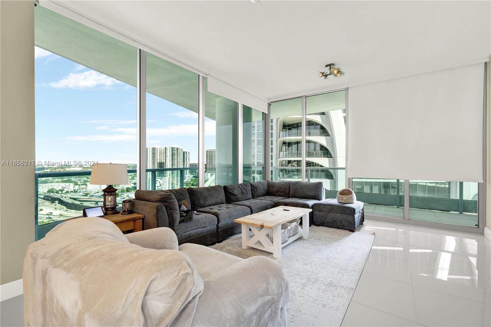 900 Biscayne Blvd # 2612
