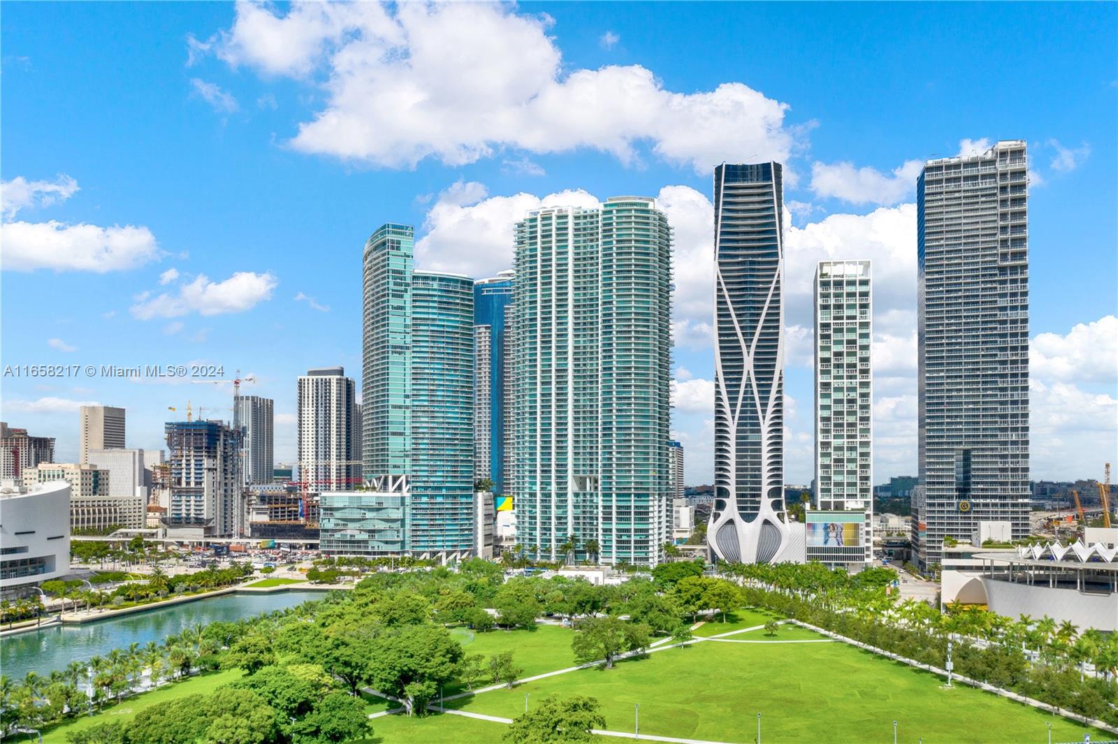 900 Biscayne Blvd # 2612