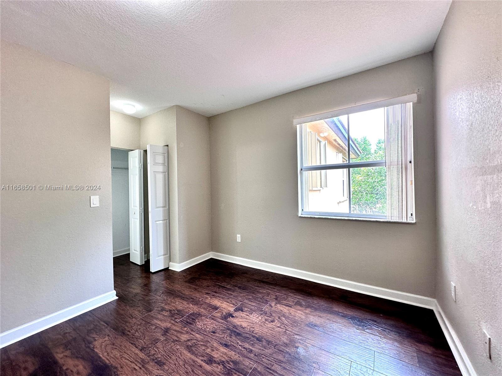 1575 NE 33rd Ave # 9 Unit: 103-9