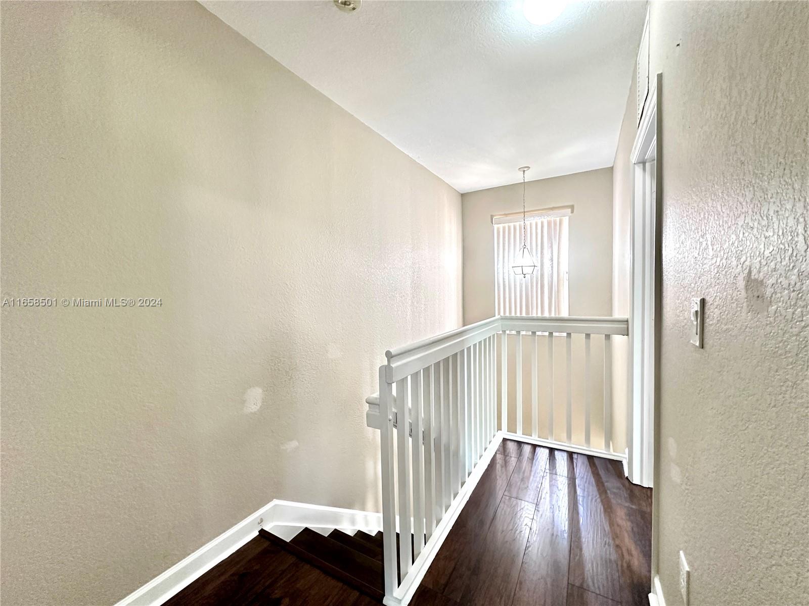 1575 NE 33rd Ave # 9 Unit: 103-9