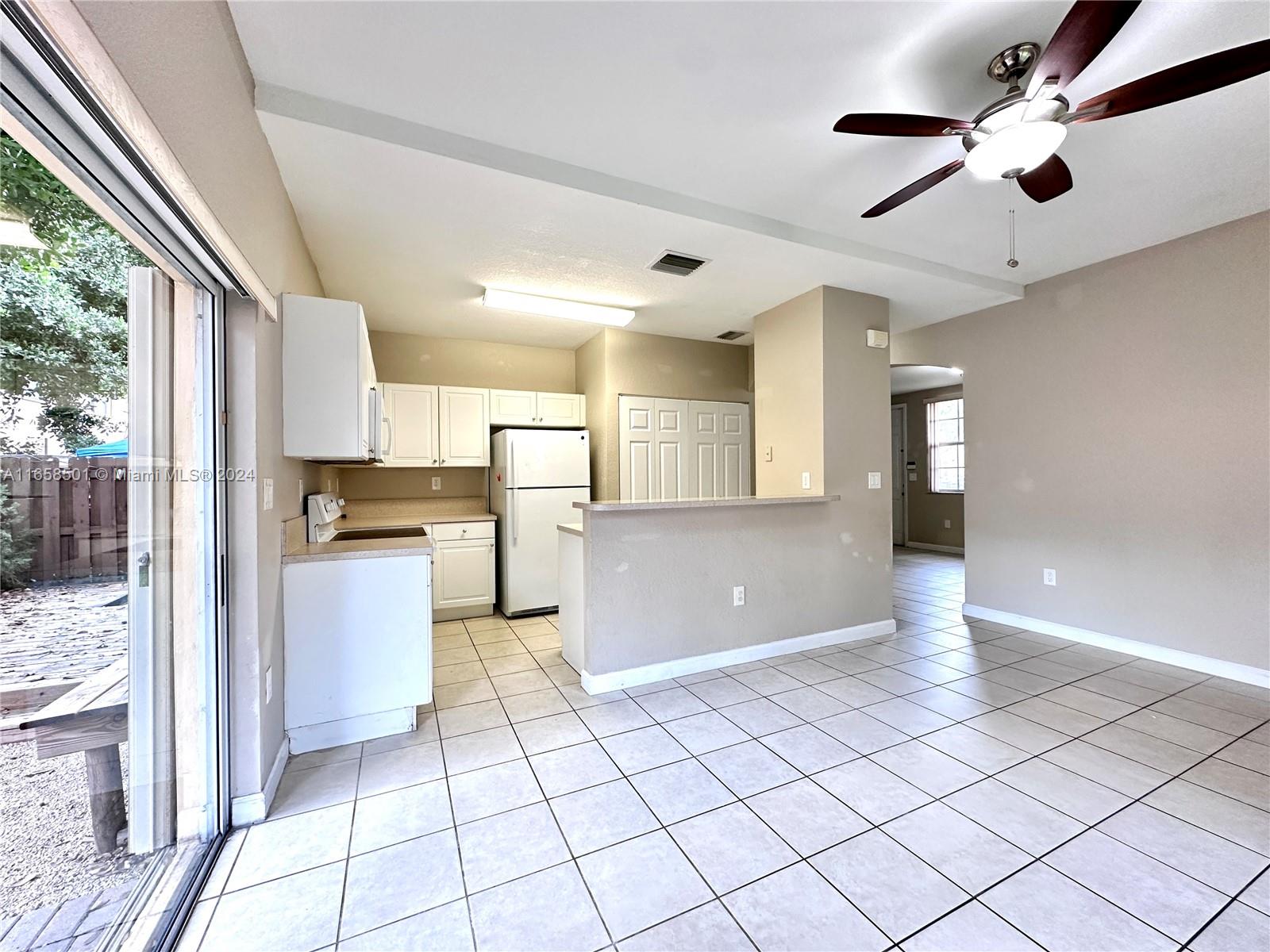 1575 NE 33rd Ave # 9 Unit: 103-9
