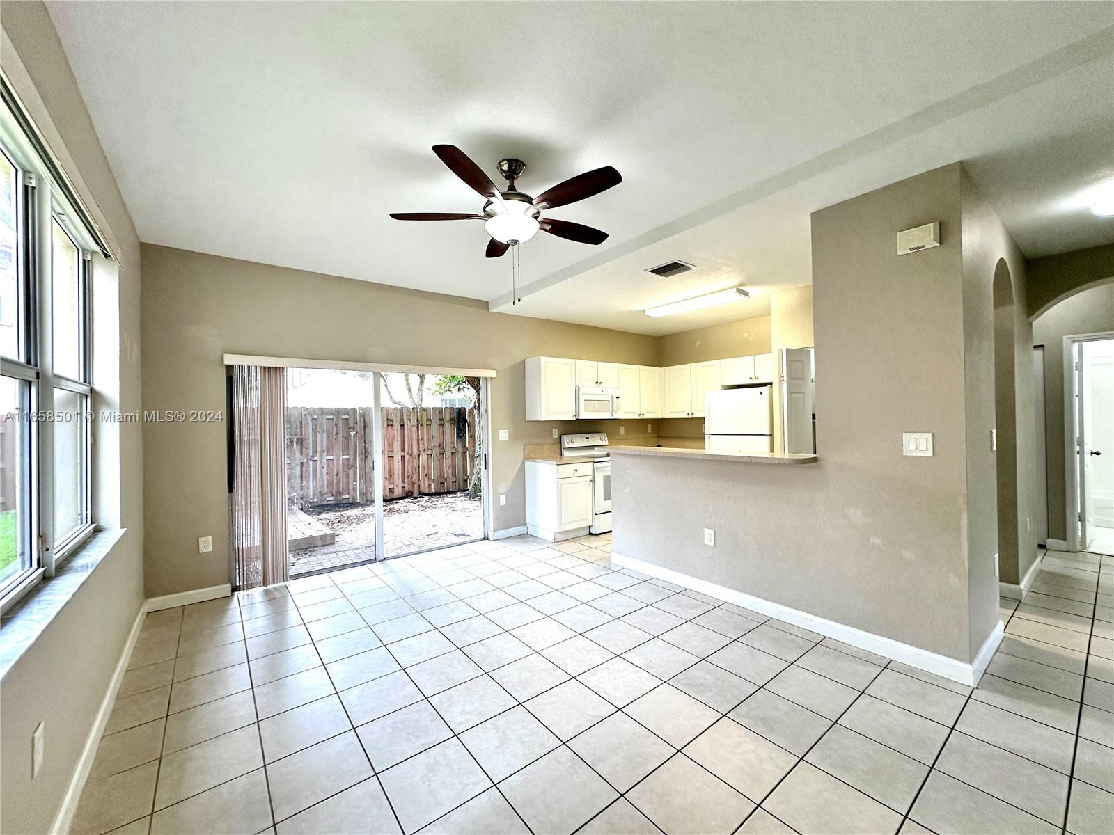 1575 NE 33rd Ave # 9 Unit: 103-9