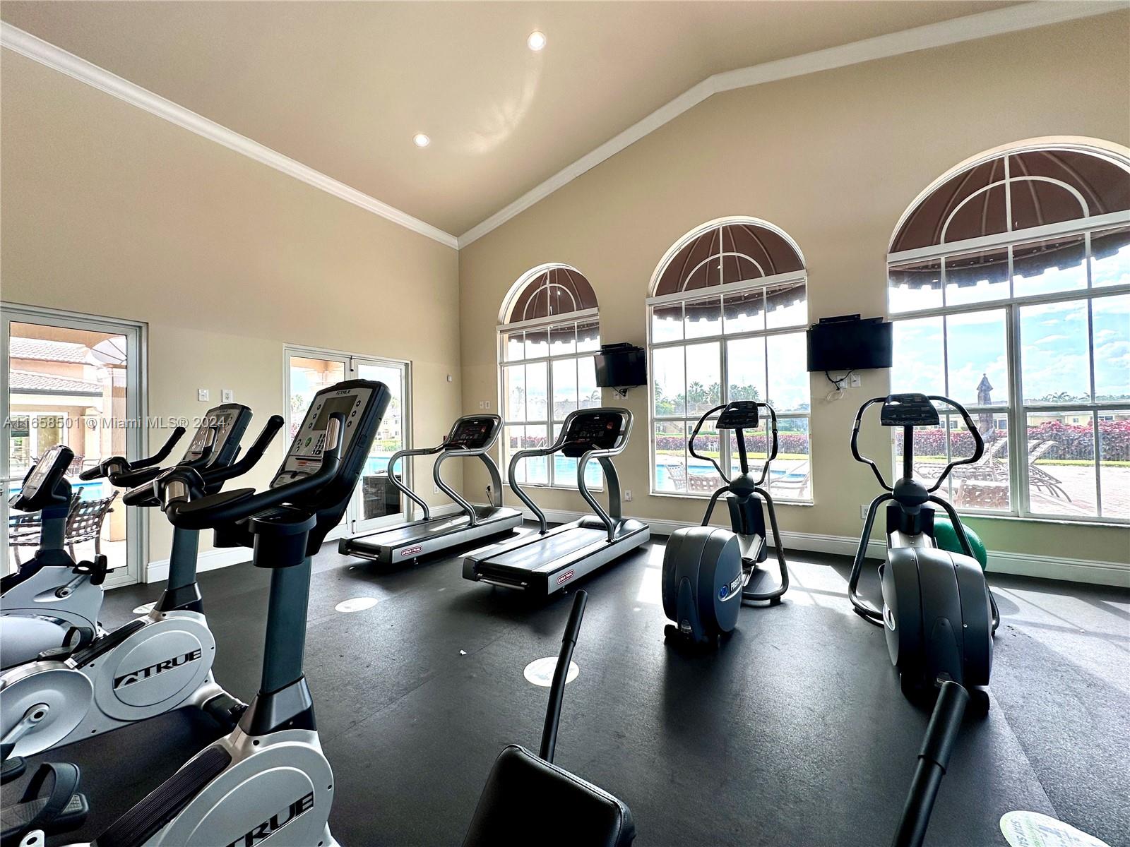 1575 NE 33rd Ave # 9 Unit: 103-9