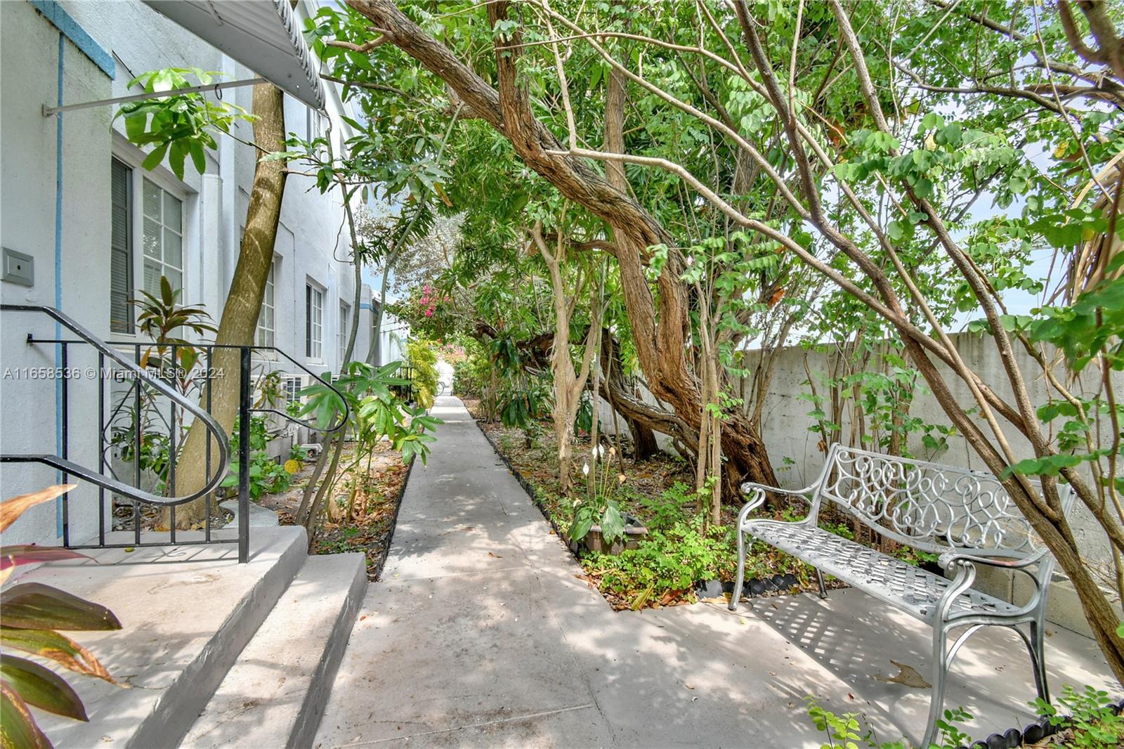 1619 Meridian Ave # 6