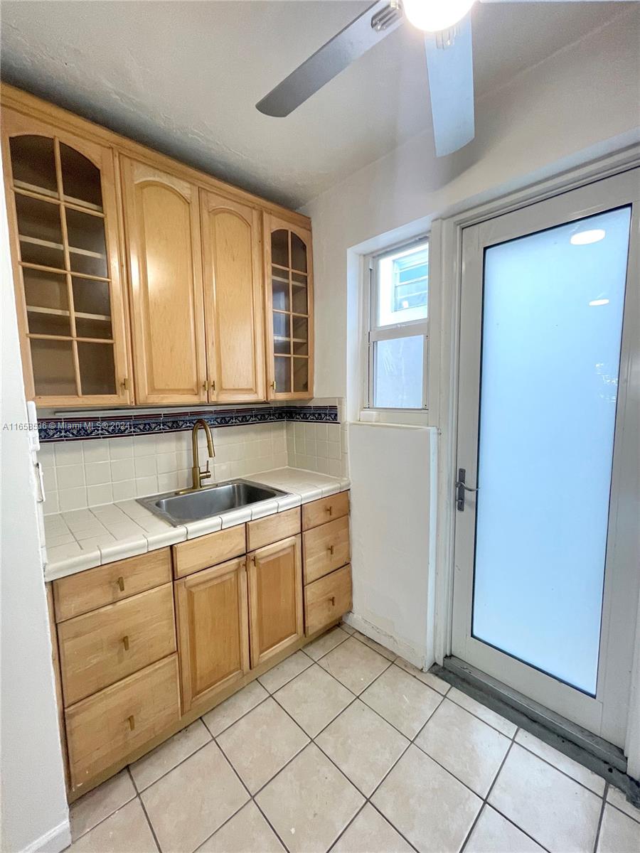 1619 Meridian Ave # 6