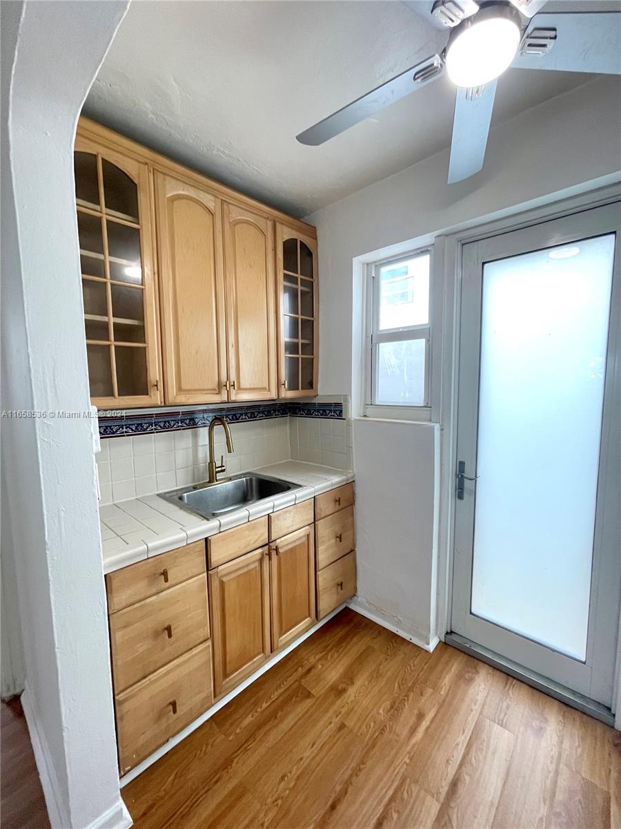 1619 Meridian Ave # 6