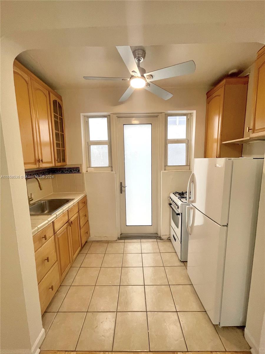 1619 Meridian Ave # 6