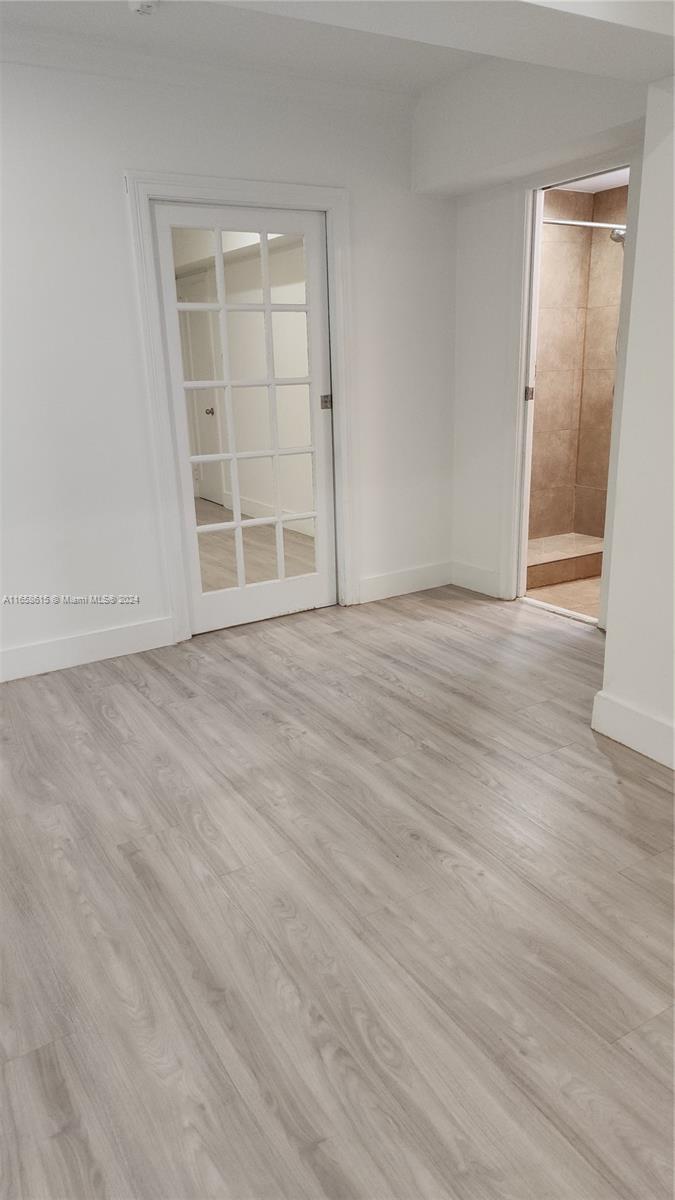 1053 Michigan Ave # 6