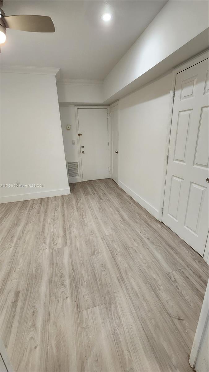1053 Michigan Ave # 6