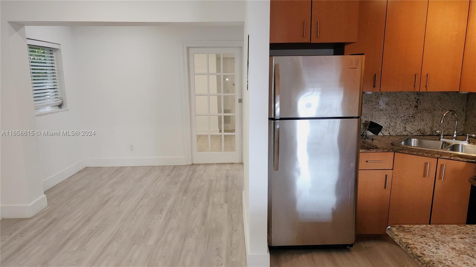 1053 Michigan Ave # 6