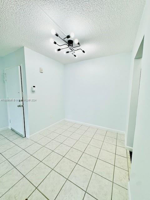 2425 NE 135th St # 307