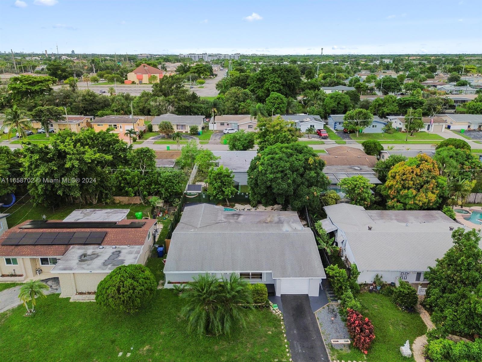 8330 NW 25 st