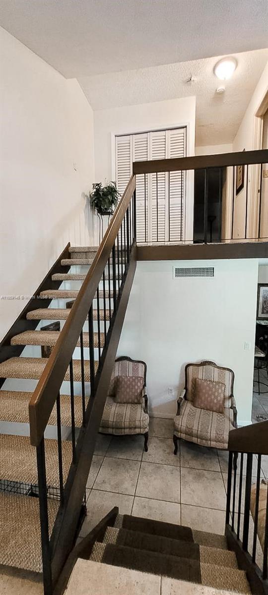 10009 NW 9th St Cir # 15 Unit: 4-15