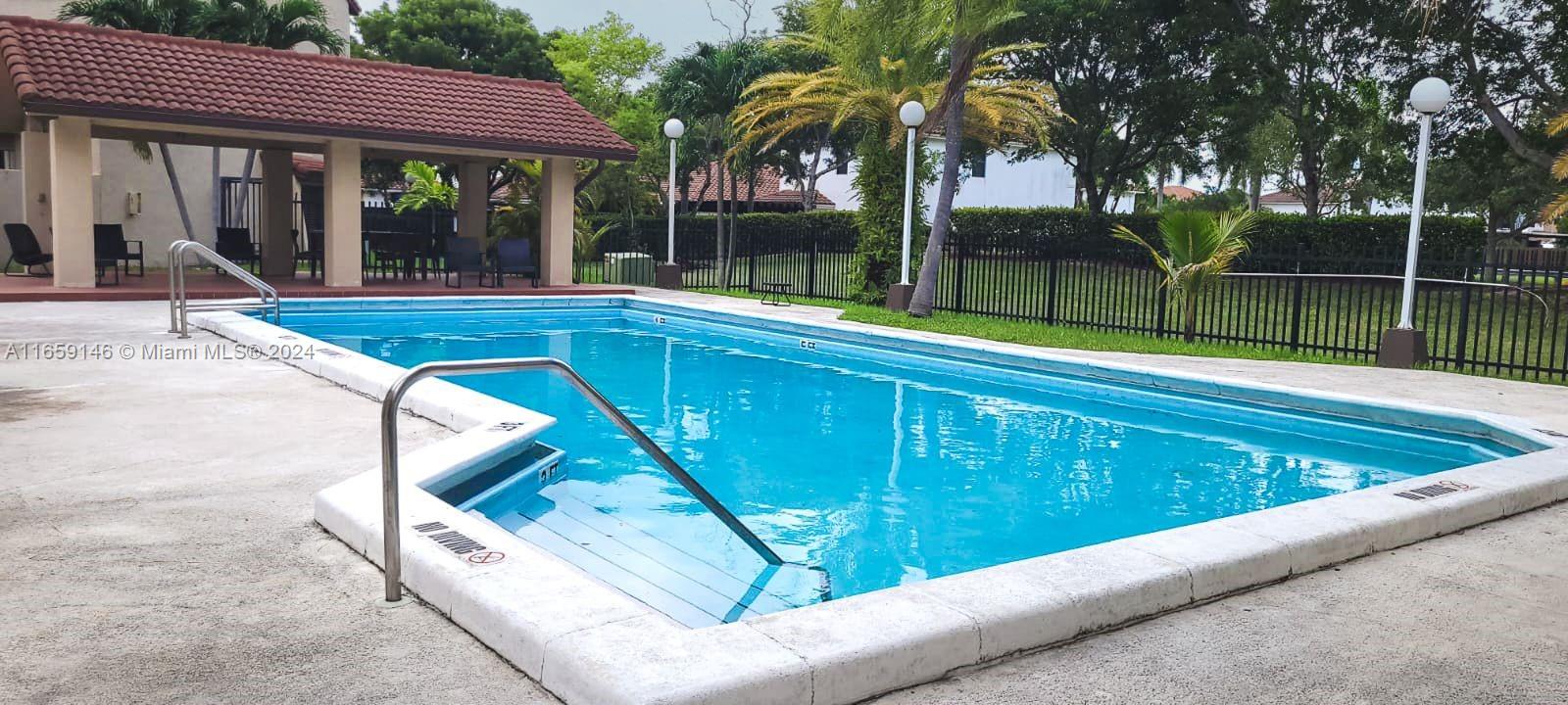 10009 NW 9th St Cir # 15 Unit: 4-15