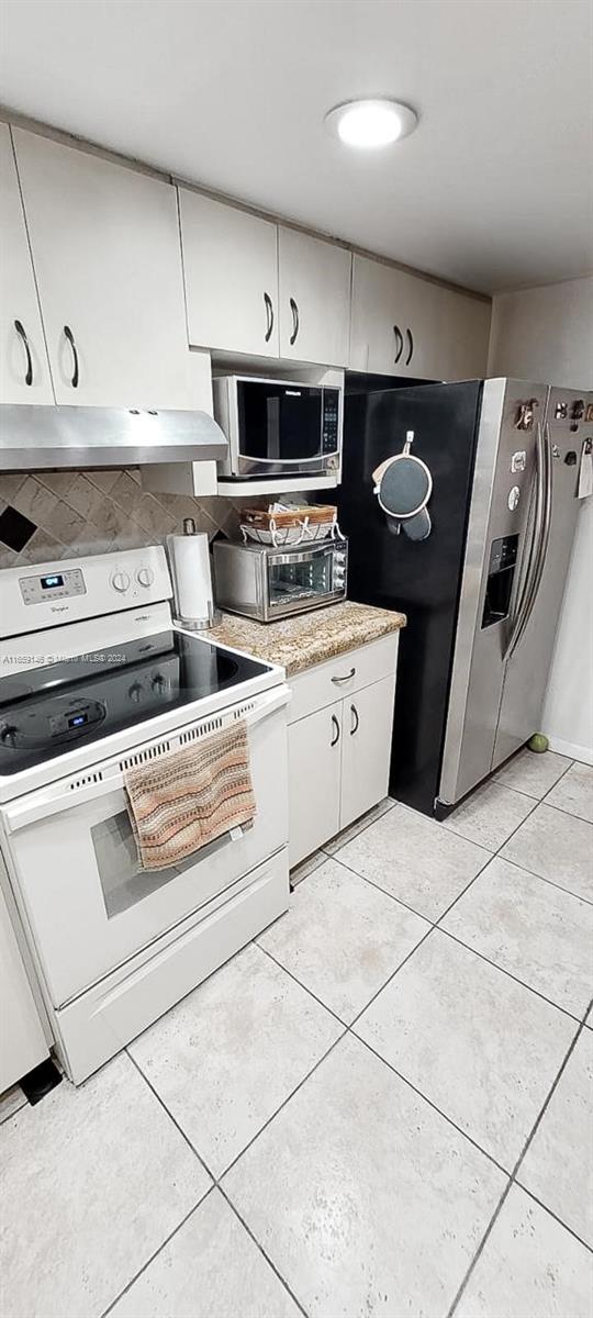 10009 NW 9th St Cir # 15 Unit: 4-15