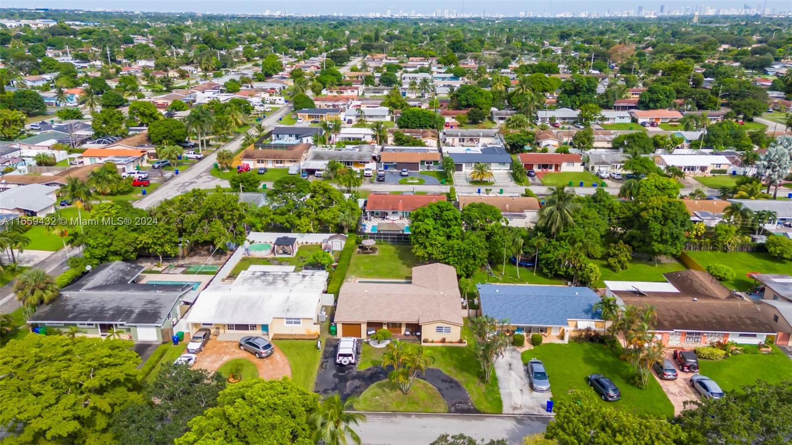 2331 Utopia Dr