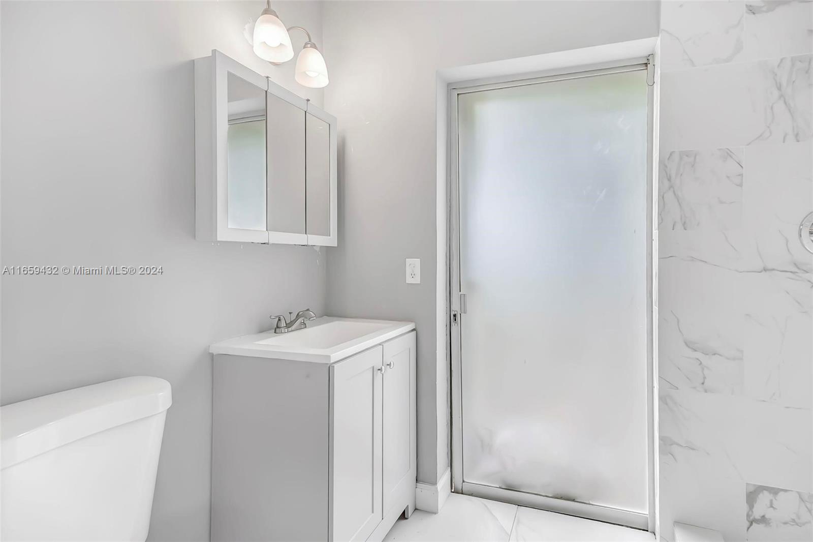 2331 Utopia Dr