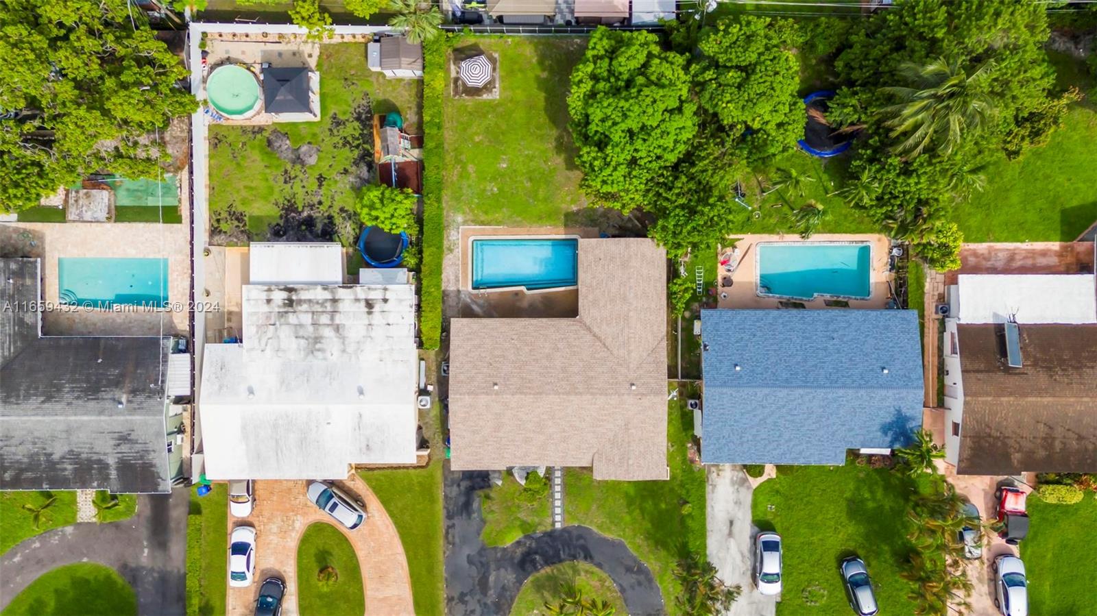 2331 Utopia Dr