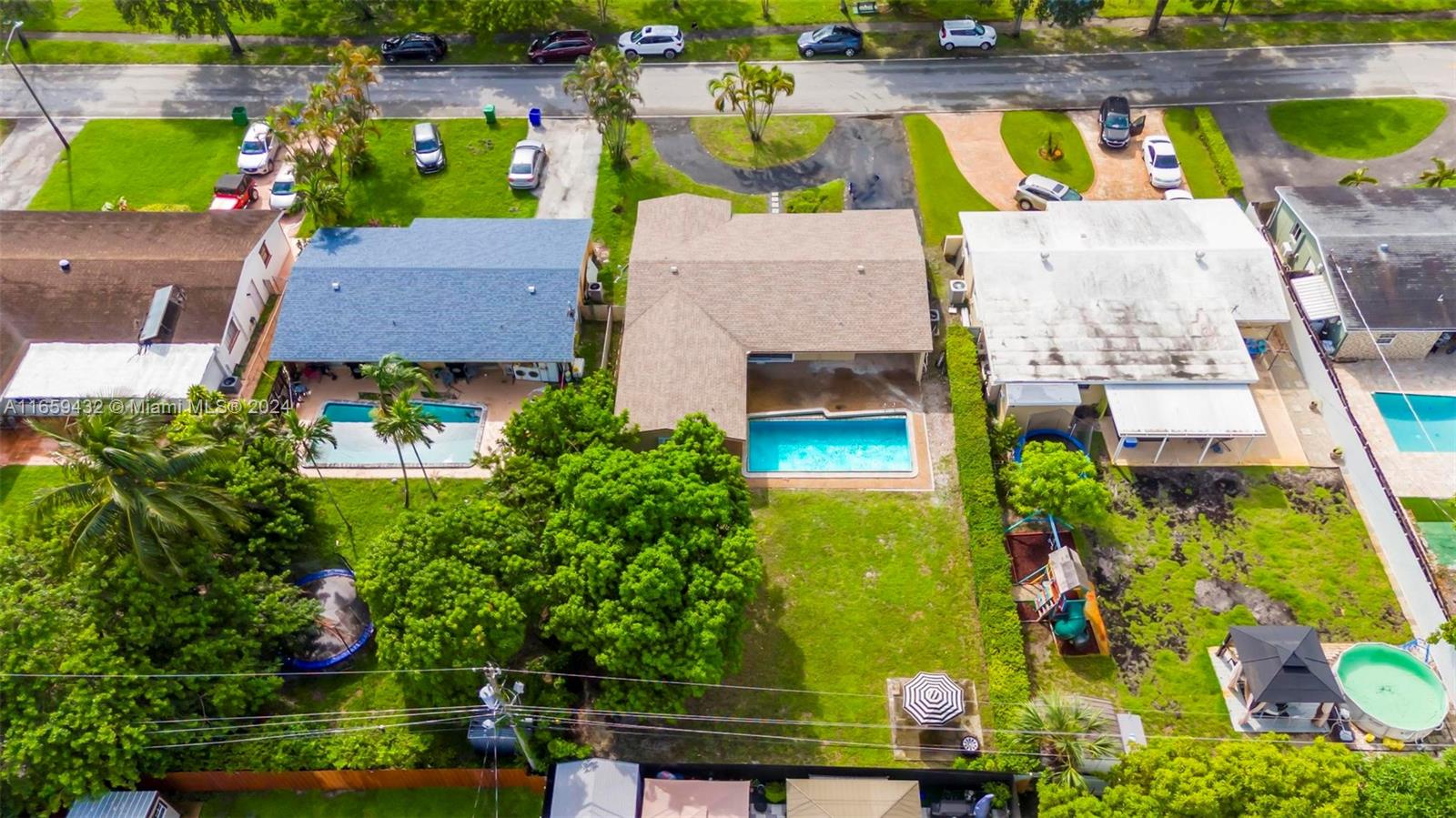 2331 Utopia Dr
