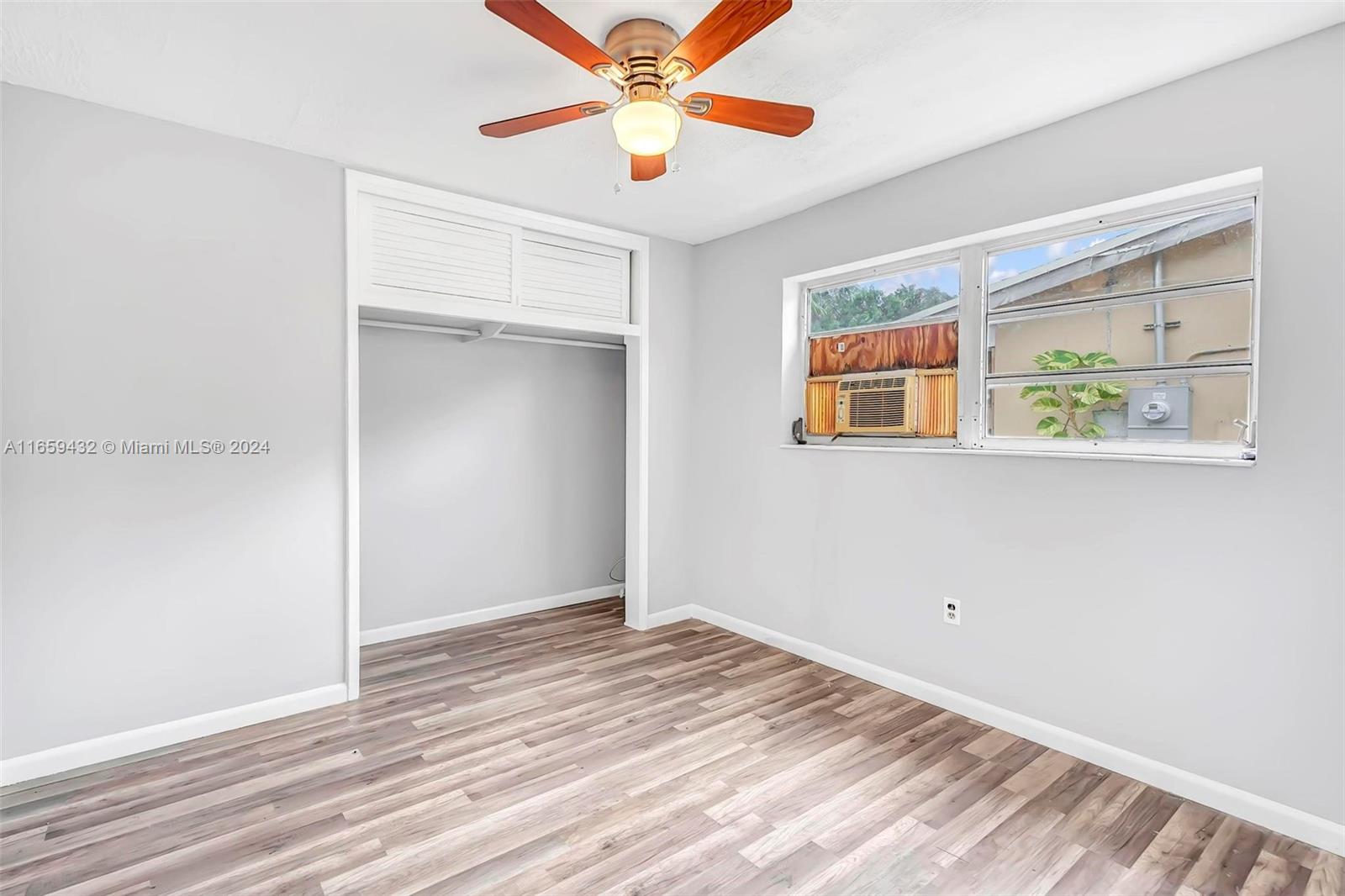2331 Utopia Dr