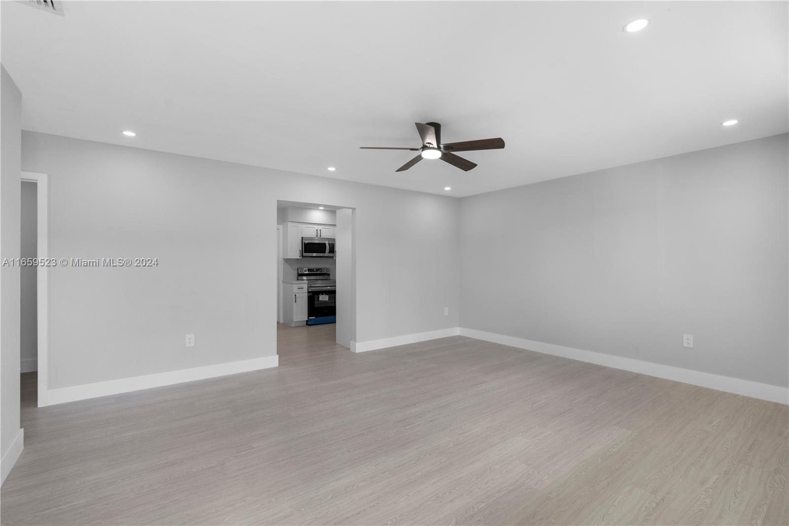 3221 SW 90th Ave