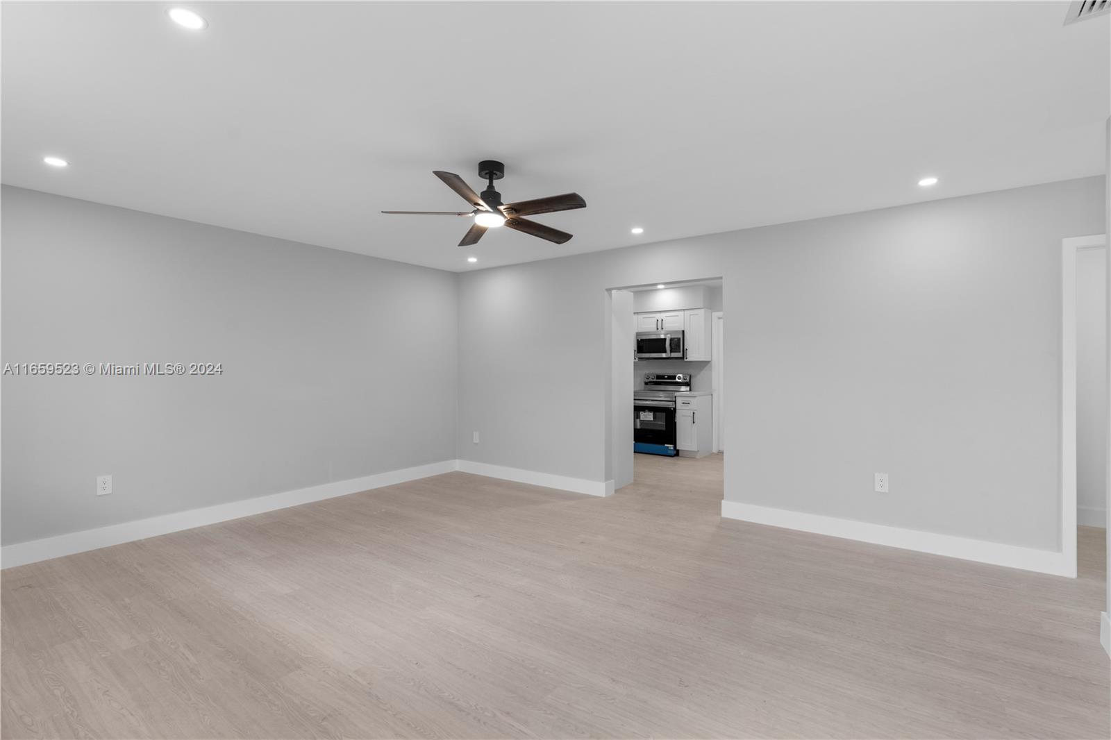 3221 SW 90th Ave