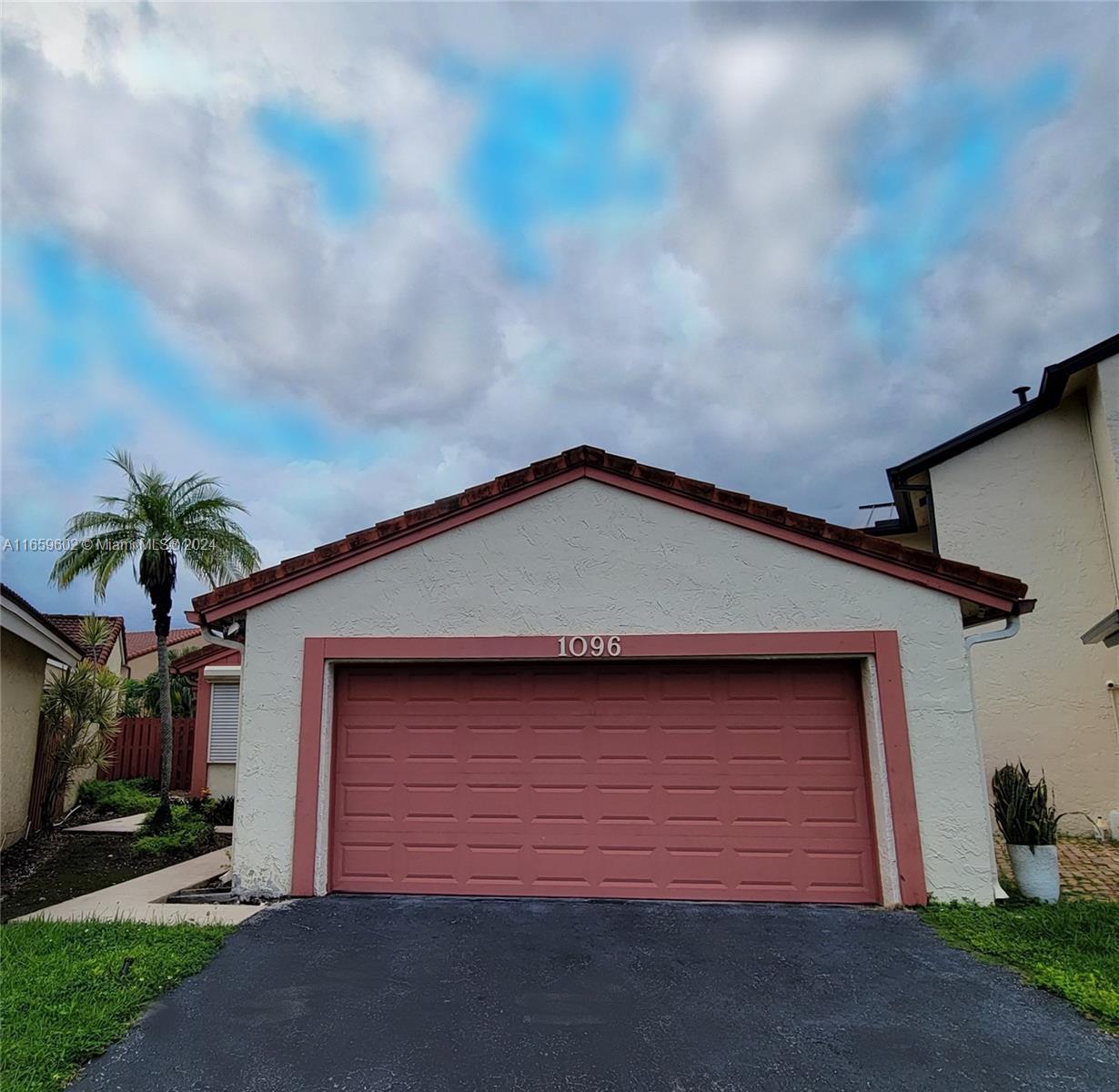 1096 SW 135th Ct