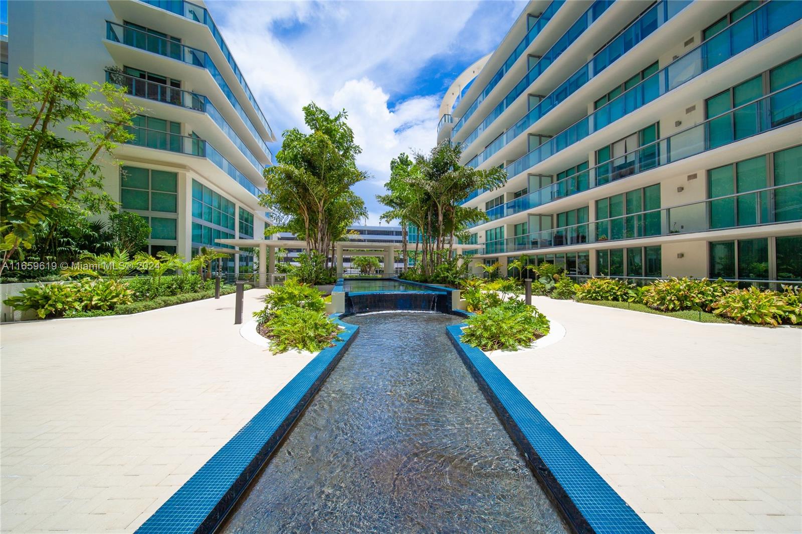 6620 Indian Creek Dr # 514