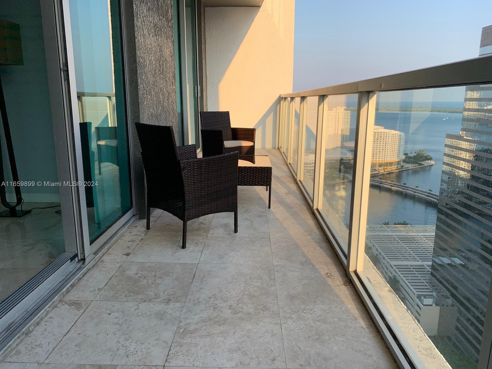500 BRICKELL AVE # 3806