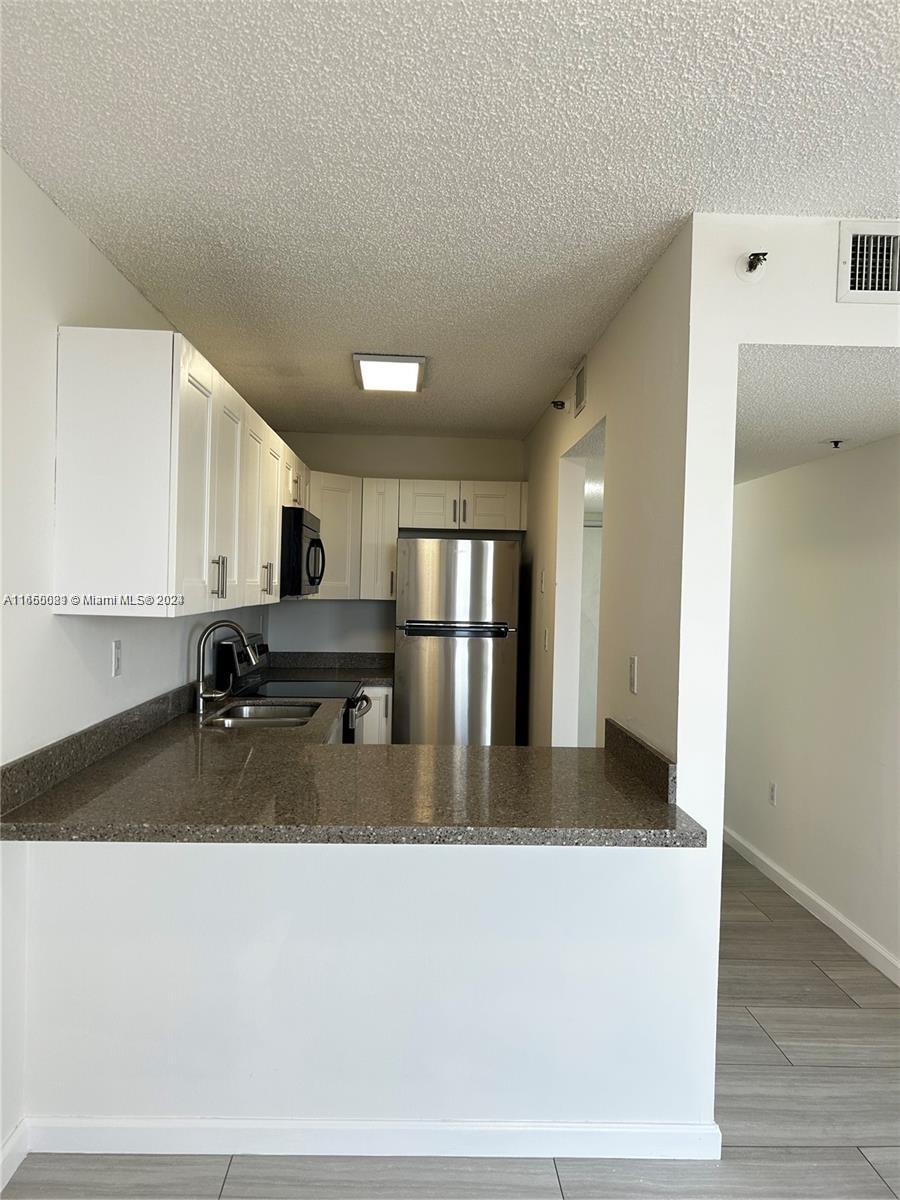 1700 NW N River Dr # 909