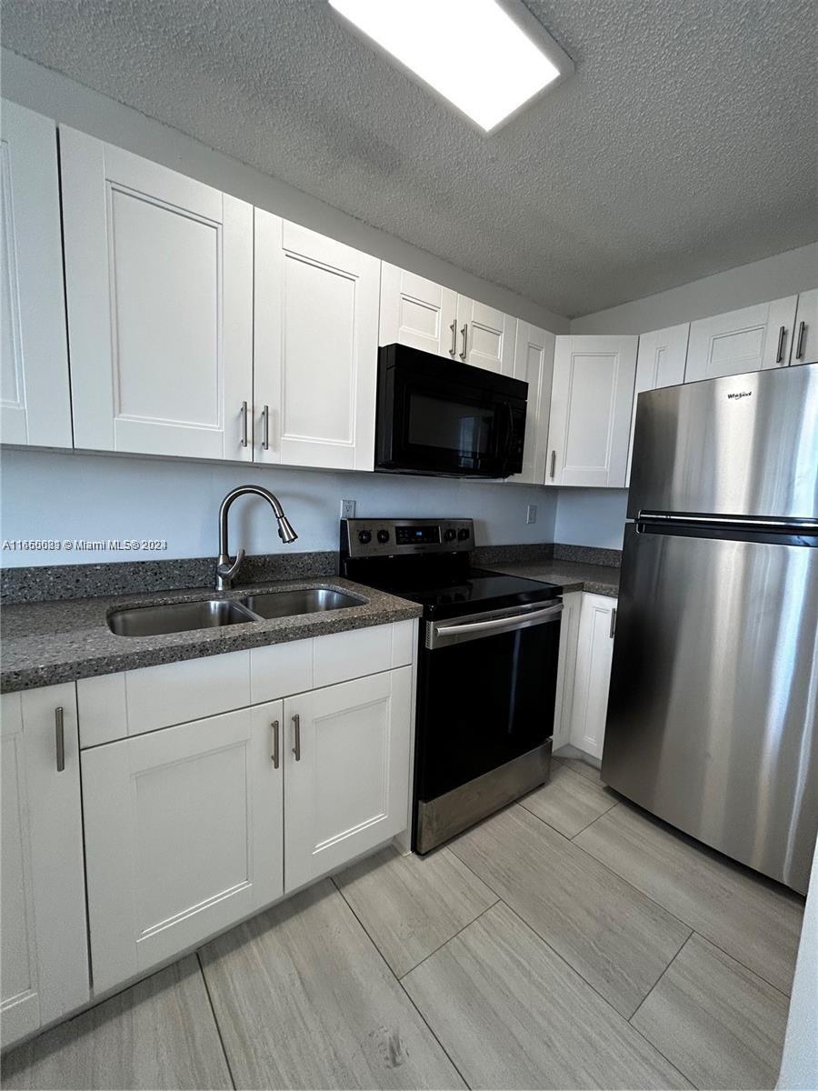 1700 NW N River Dr # 909