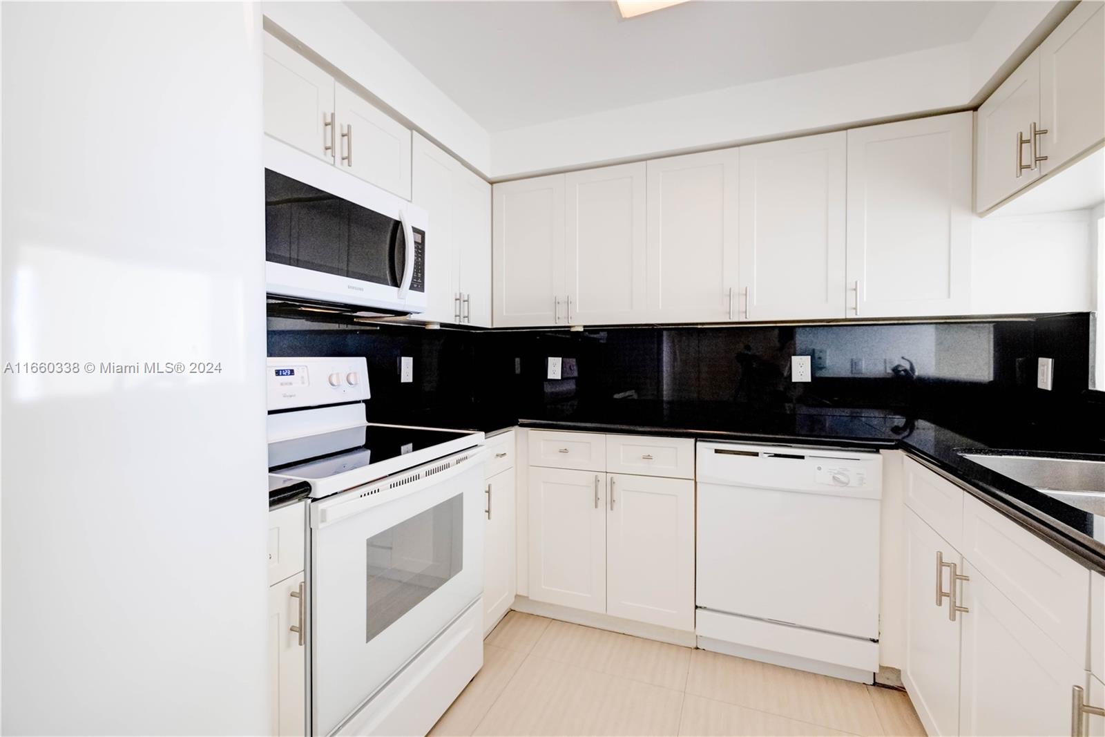 2475 Brickell Ave # 1807