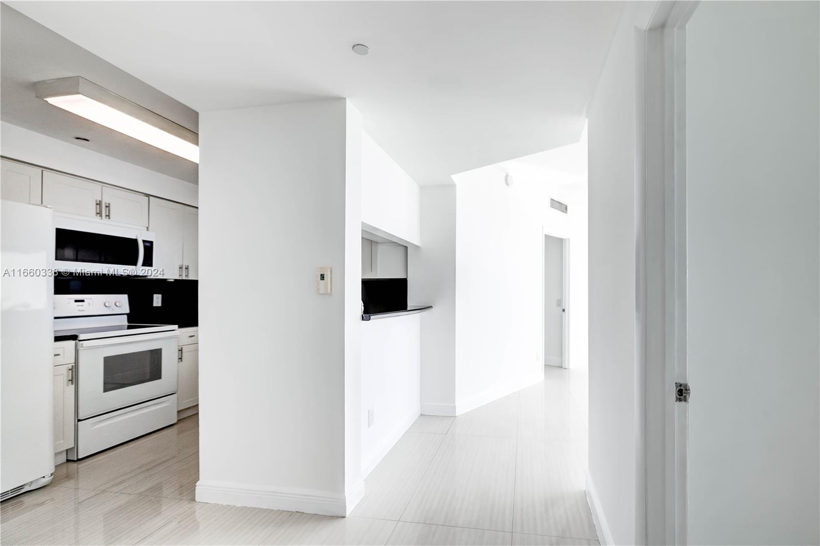 2475 Brickell Ave # 1807