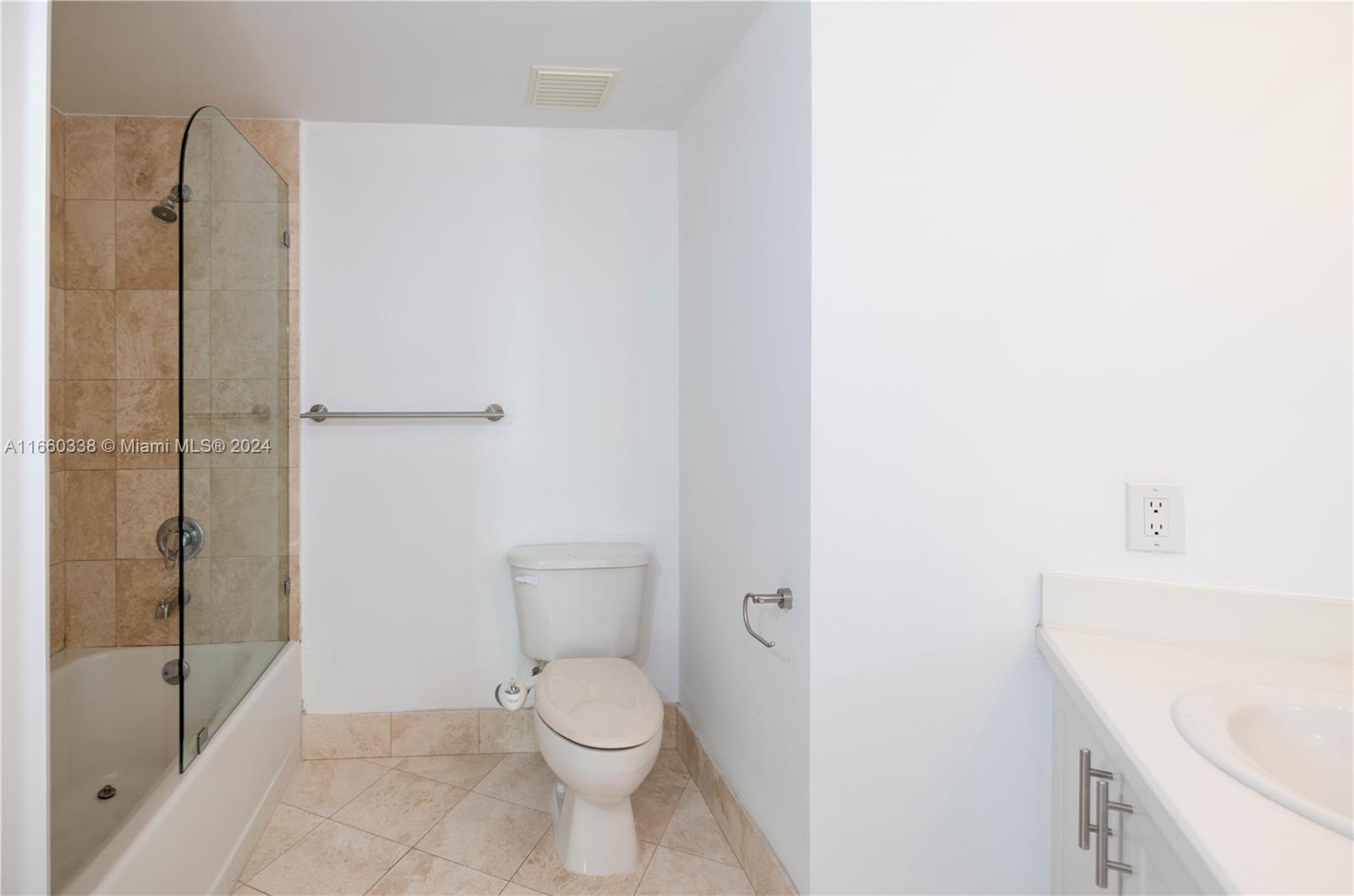 2475 Brickell Ave # 1807
