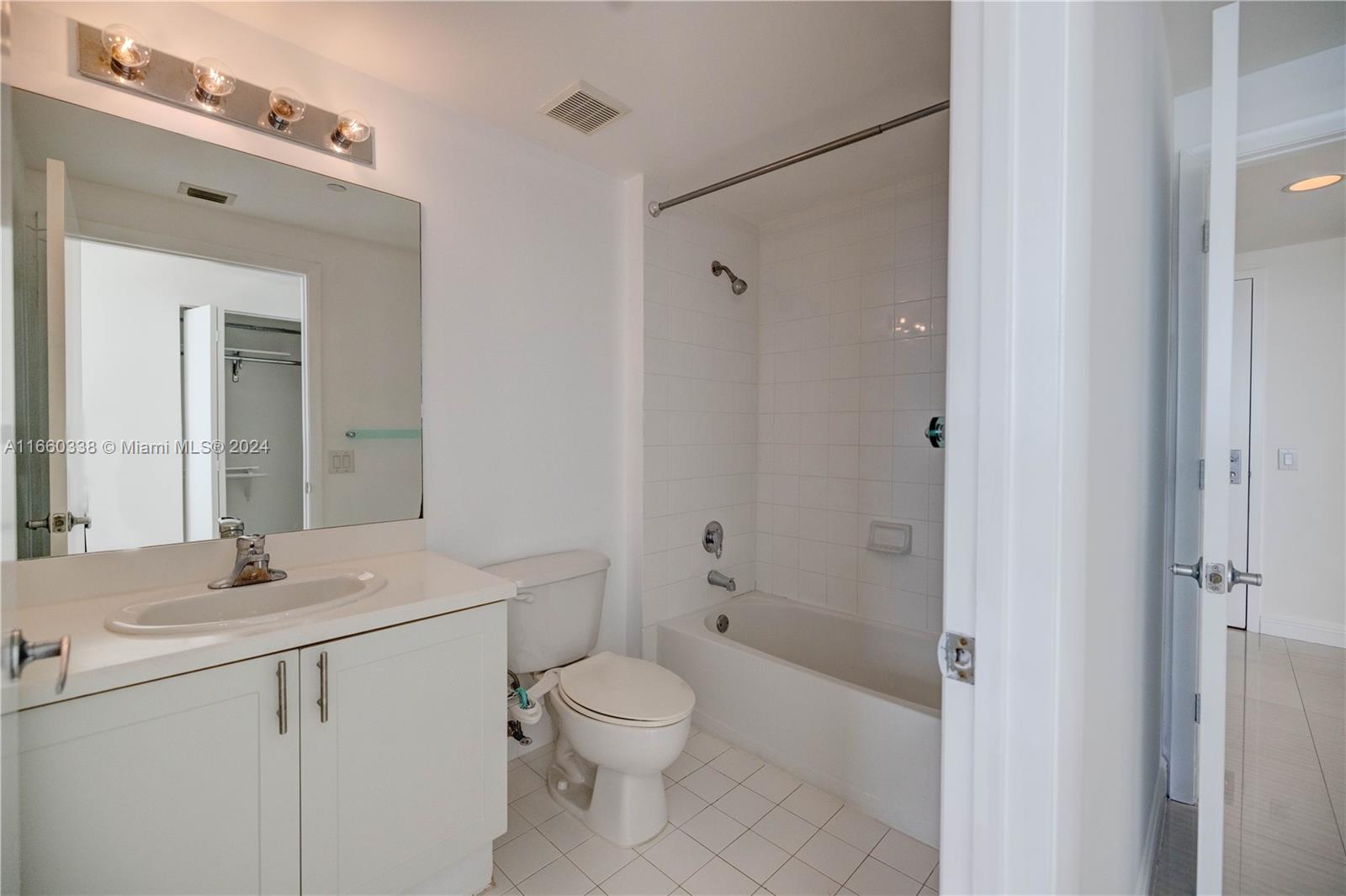 2475 Brickell Ave # 1807