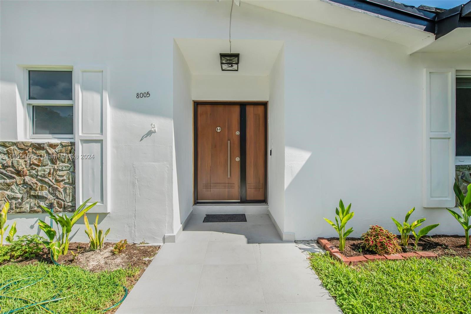 8005 SW 184th Ter