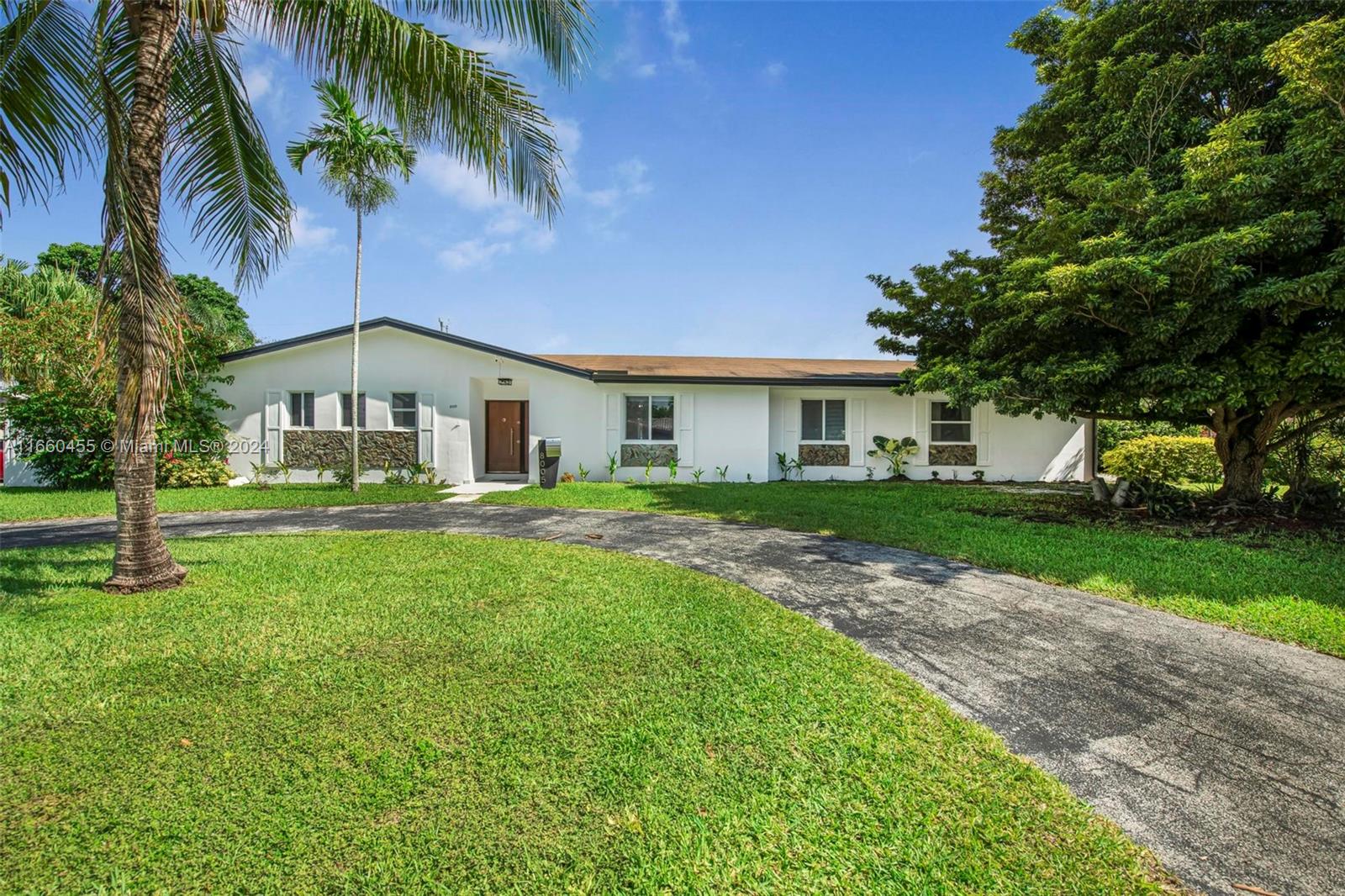 8005 SW 184th Ter