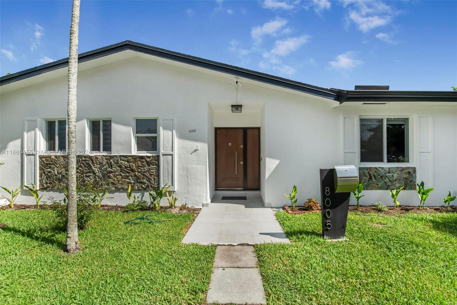 8005 SW 184th Ter