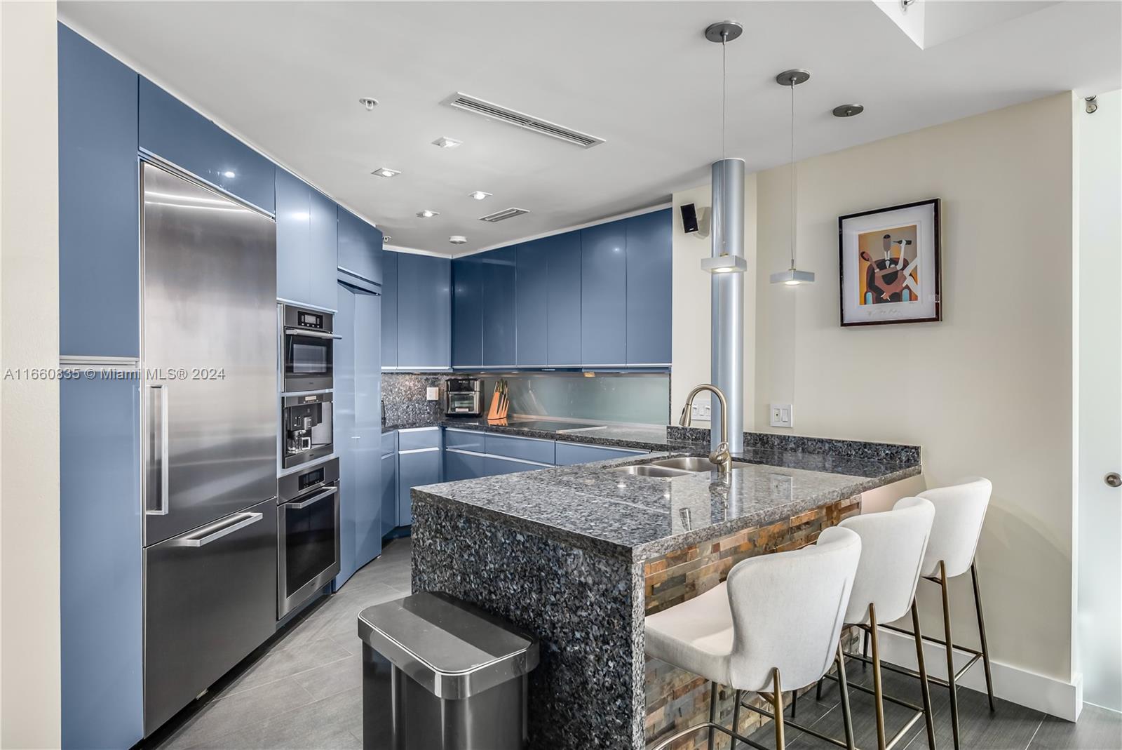 888 Brickell Key Dr # 710