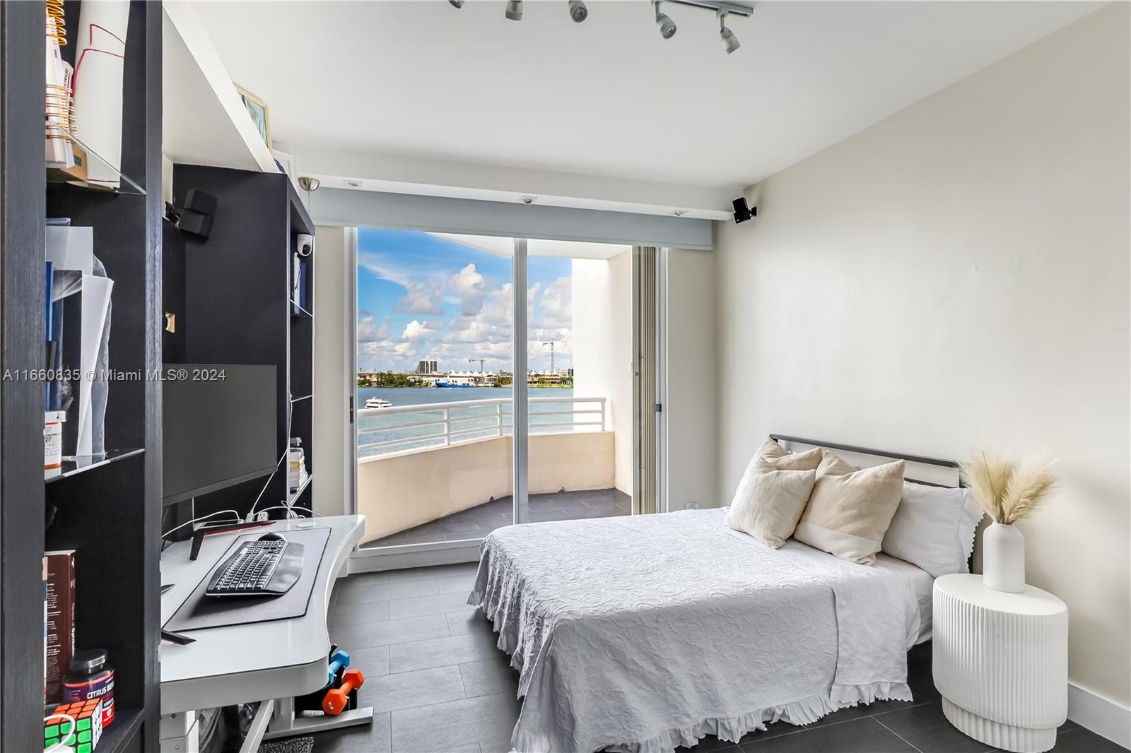 888 Brickell Key Dr # 710
