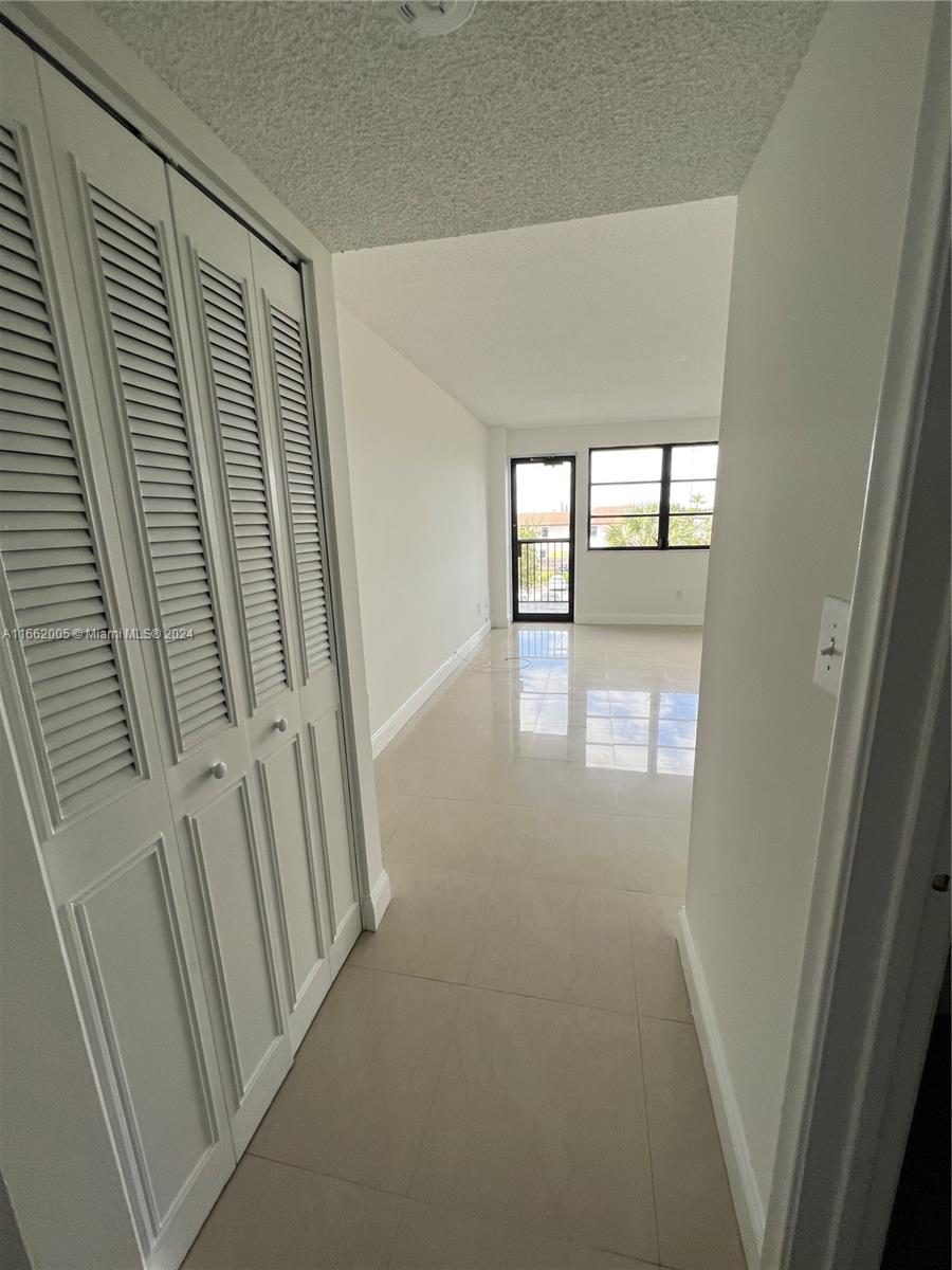 20860 San Simeon Way # 6 Unit: 301-6