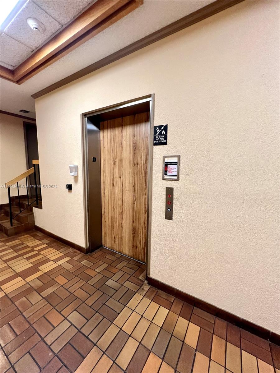 20860 San Simeon Way # 6 Unit: 301-6