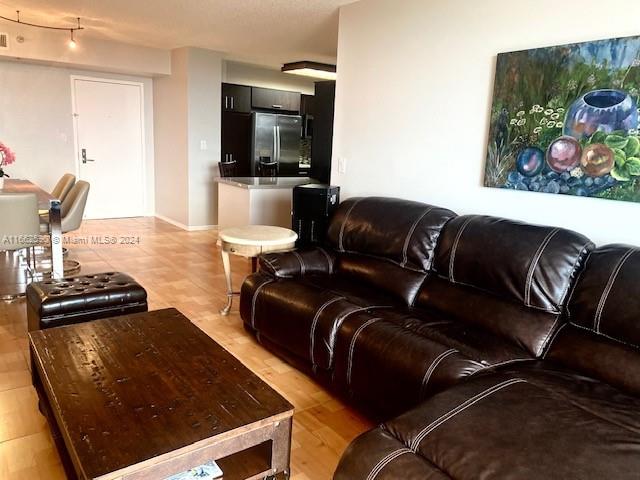 3530 Mystic Pointe Dr # 2408
