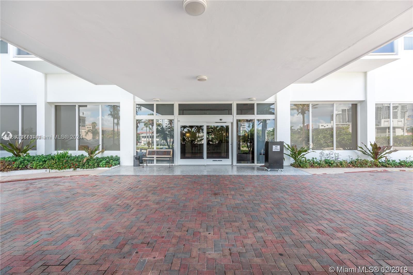 3140 S Ocean Dr # 2203