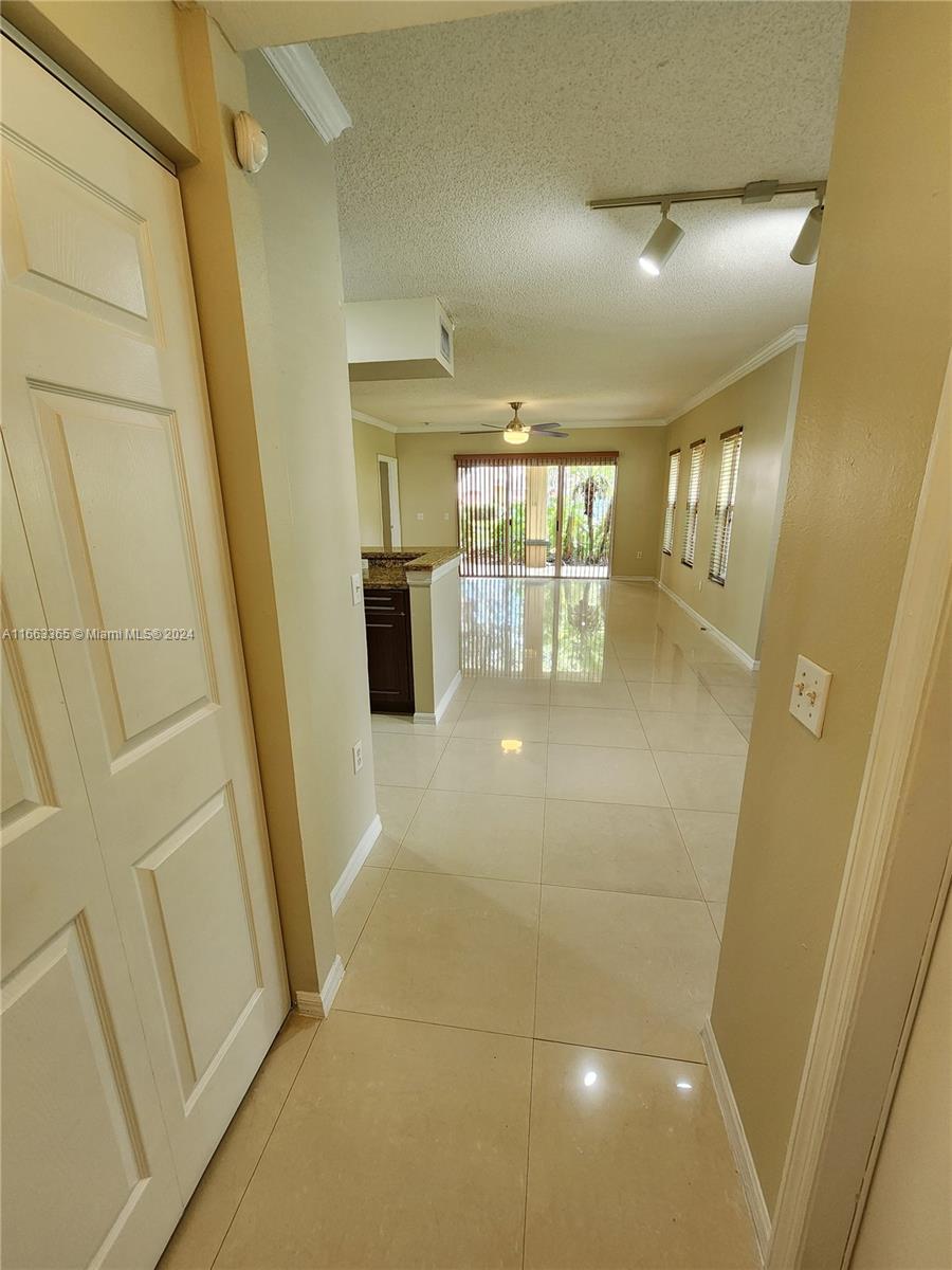 2492 Centergate Dr # 108