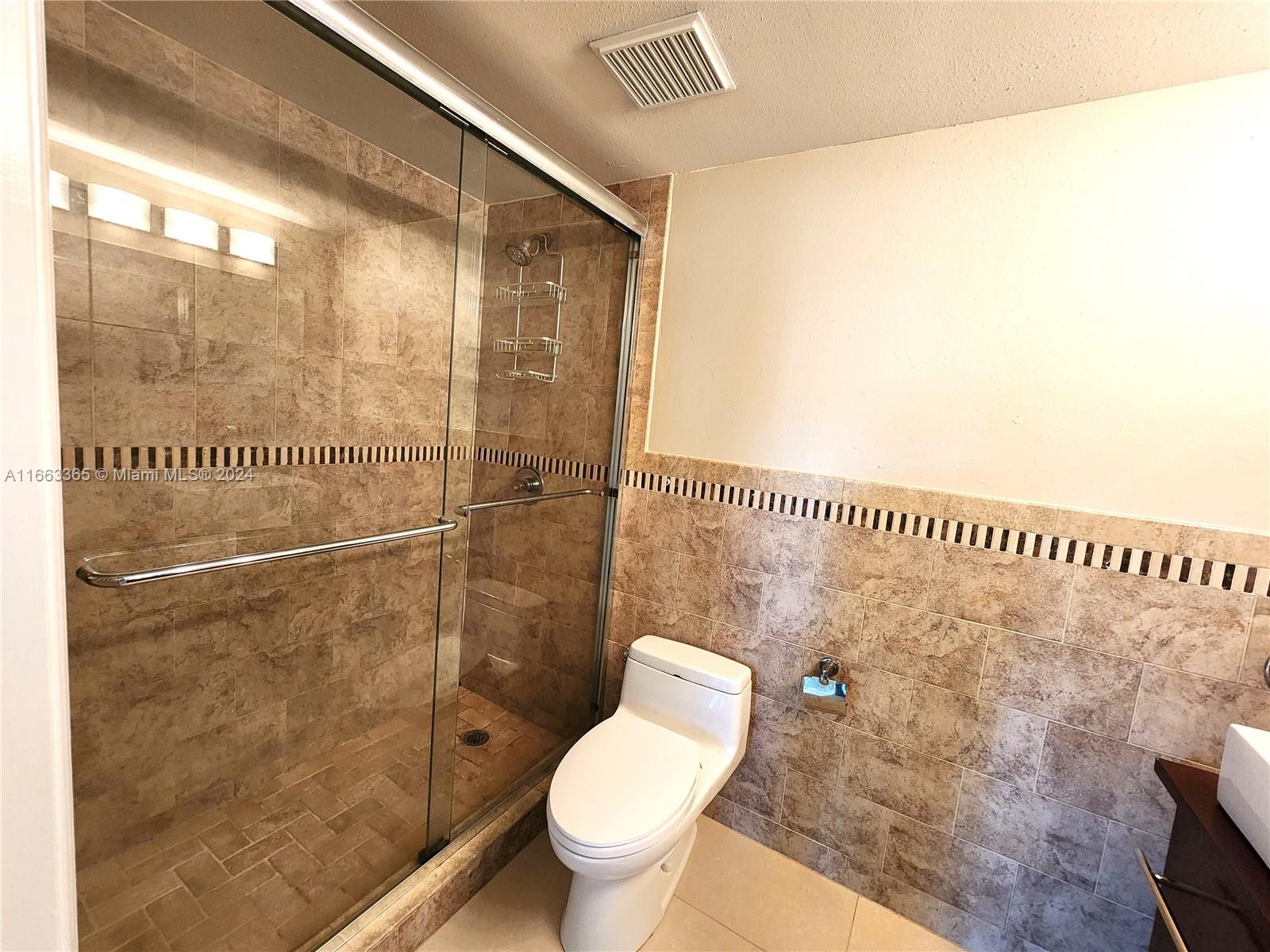 2492 Centergate Dr # 108