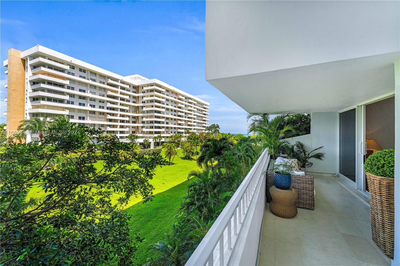 199 Ocean Lane Dr # 306