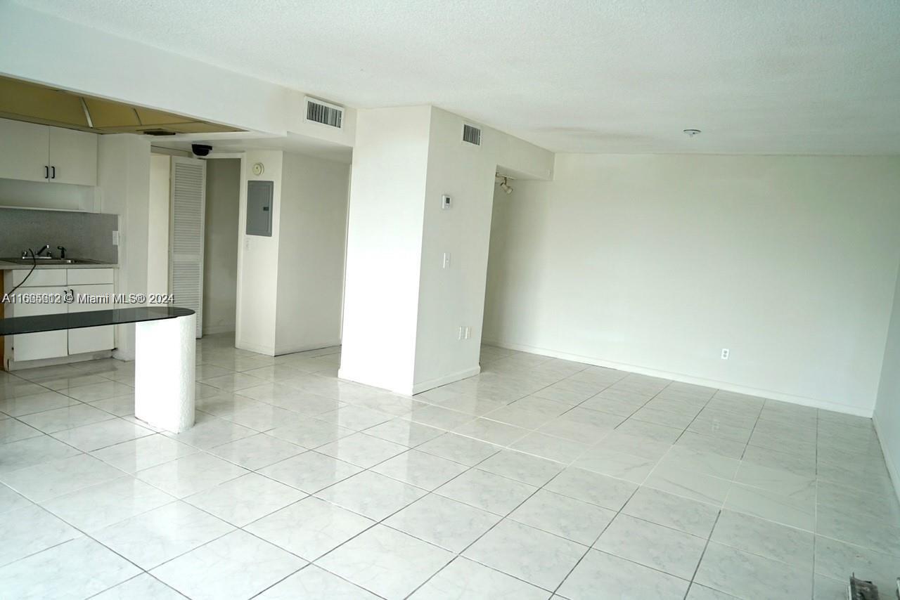 1455 West Ave # 702