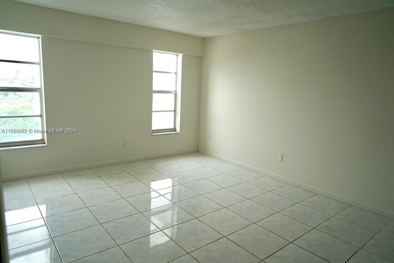 1455 West Ave # 702